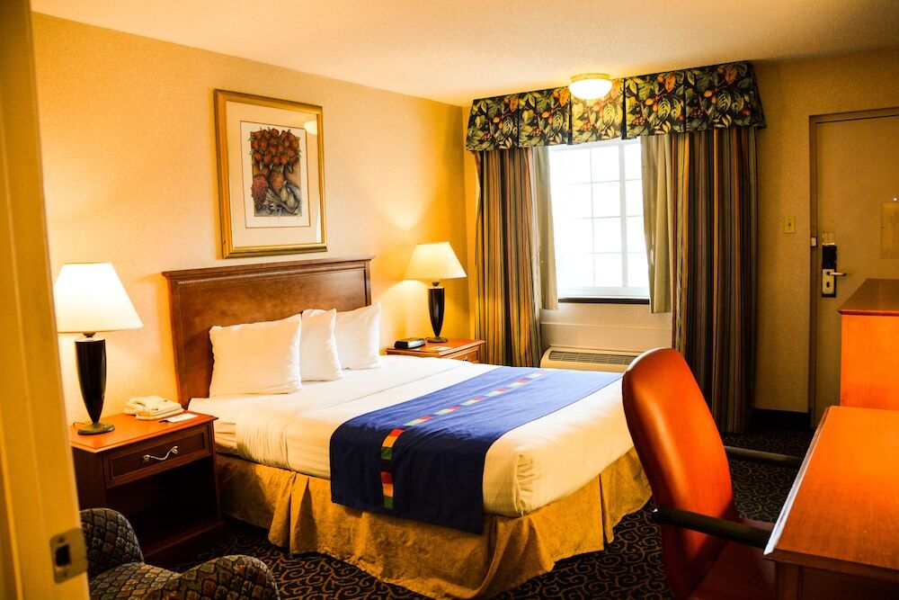 Park Inn By Radisson Harrisburg West Mechanicsburg Exterior photo